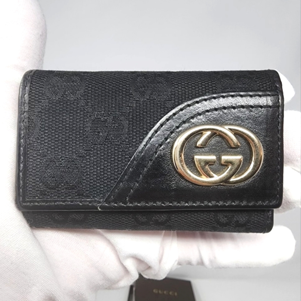 Gucci Keycase With Box - Picture 2 of 13
